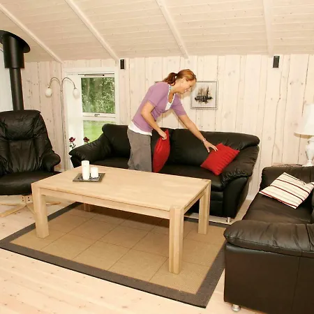 Three-bedroom Holiday In 5 Vinderup